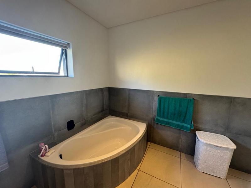 4 Bedroom Property for Sale in Num Num Cape Estate Western Cape